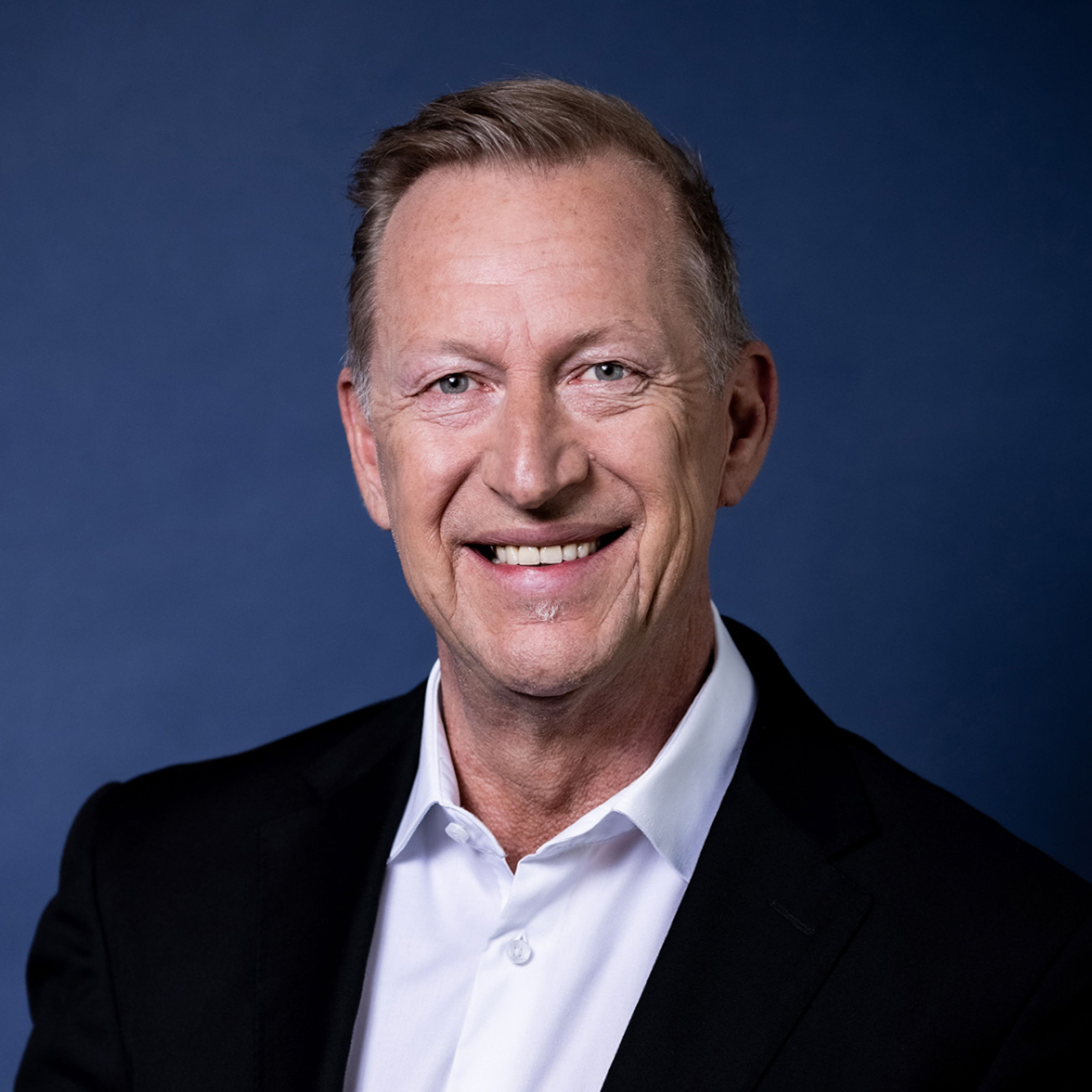 Ein Portrait von Folke Mühlhölzer.
