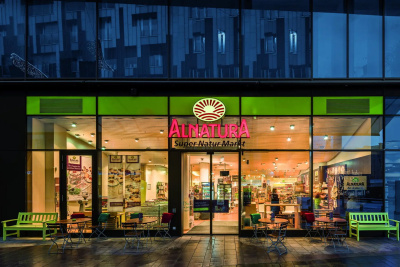 Der Alnatura Markt in der Hamburger Hafencity