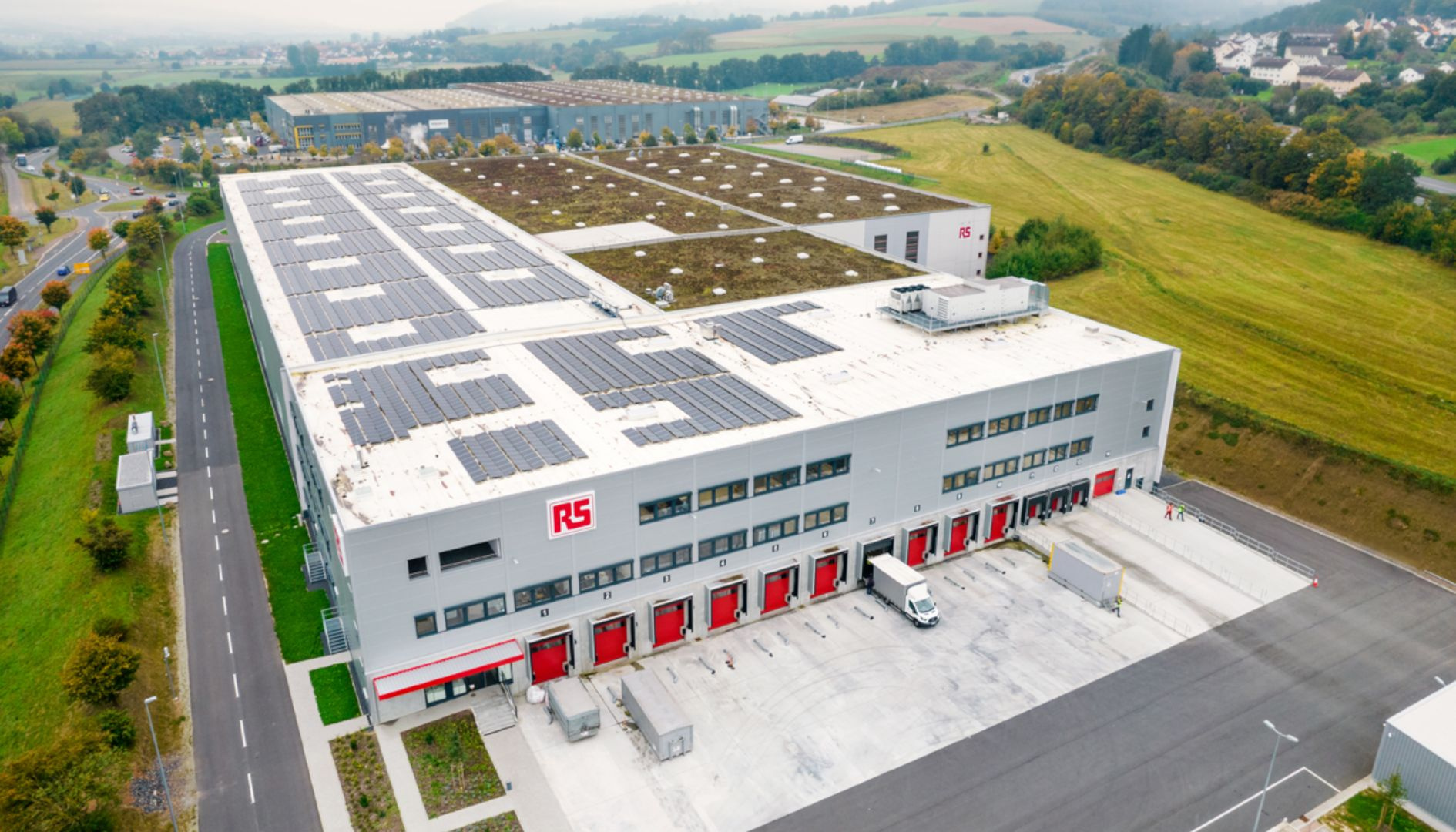 Das Gebäude von RS Components in Bad Hersfeld von außen.